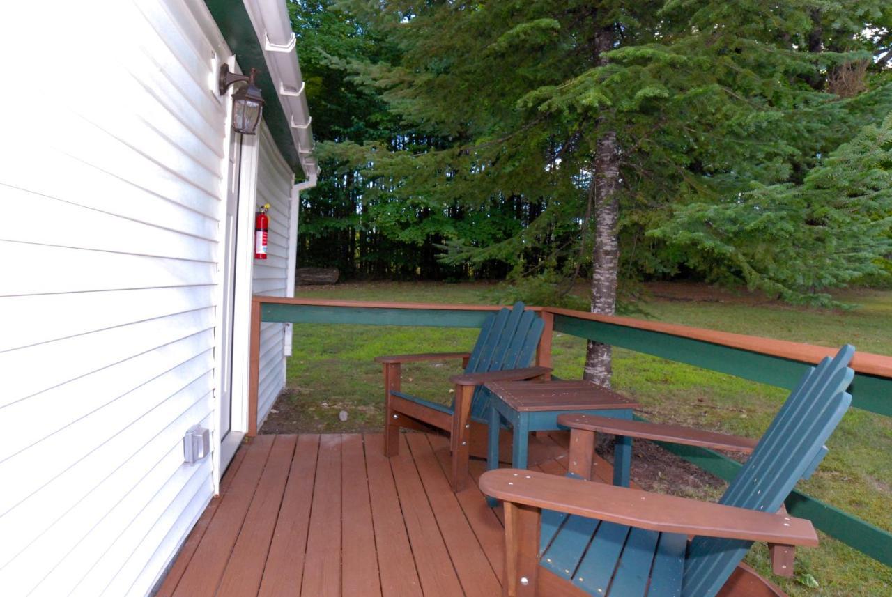Maple Leaf Lodge Schroon Lake Exterior foto